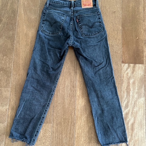 Levi’s Wedgie Straight Ankle - Picture 3 of 5